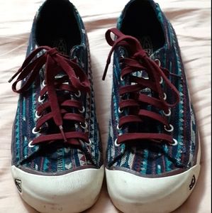 Womens size 9 sneakers